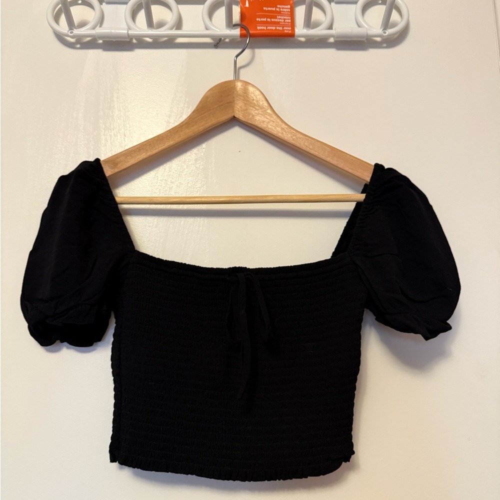 Aritzia Wilfred Puff Sleeve Sleeve Blouse (Black) Size Small